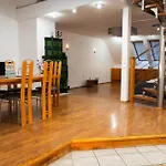 Pod Radnici 3*