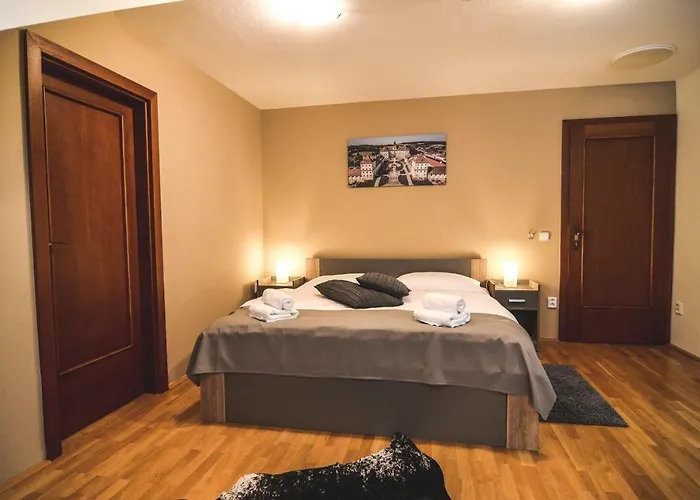 Pod Radnici Konukevi