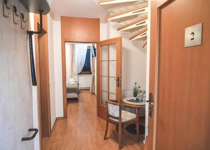 Konukevi Pod Radnici 3*