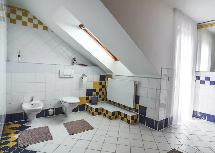Pod Radnici Konukevi